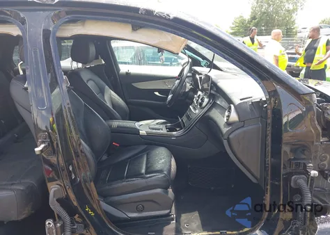 2020 Mercedes-Benz Glc 300 Coupe 4Matic z USA, uszkodzony, nr VIN W1N0J8EB4LF849838